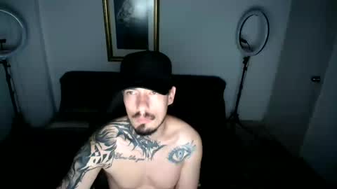 Snapshot of alex_orionjs chatting on June 25, 7:35 am Alex OrionJS online show from June 25, 7:35 am