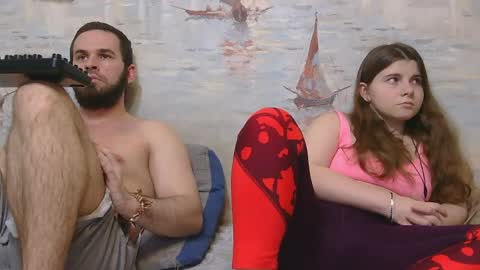 Alex and Sarah online show from May 18, 2:07 am