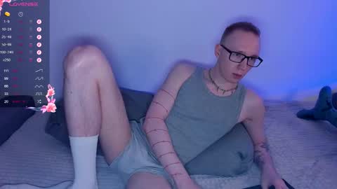 alex_silent online show from October 12, 1:21 pm