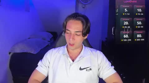 Snapshot of alex_smith0 chatting on September 14, 2:11 am online show from September 14, 2:11 am