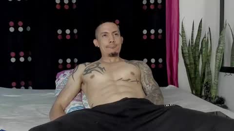 alex_sthorm online show from December 27, 4:26 am