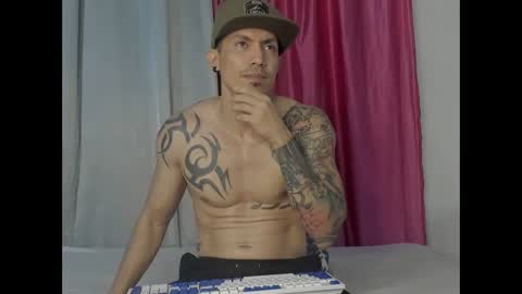 alex_sthorm online show from January 3, 12:33 am