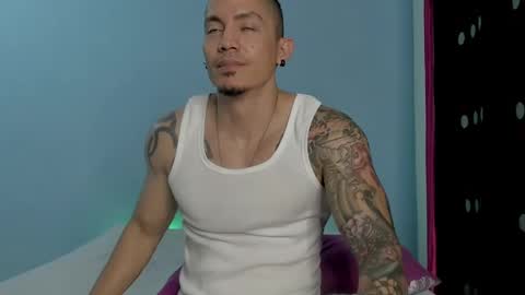 alex_sthorm online show from January 17, 5:42 am