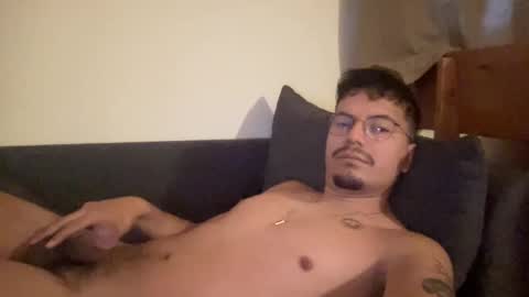 Snapshot of alex_va98 chatting on January 22, 9:57 am Alex-Va online show from January 22, 9:57 am