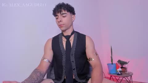 x   online show from November 1, 12:56 am