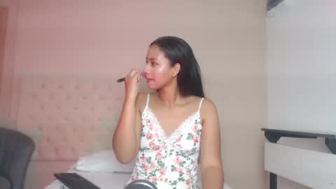 Snapshot of alexa__11 chatting on July 11, 12:41 pm alexa__11 online show from July 11, 12:41 pm