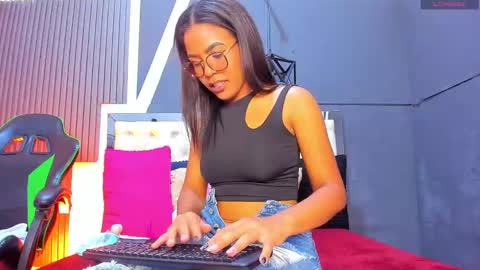 alexa andherson online show from January 8, 6:41 pm