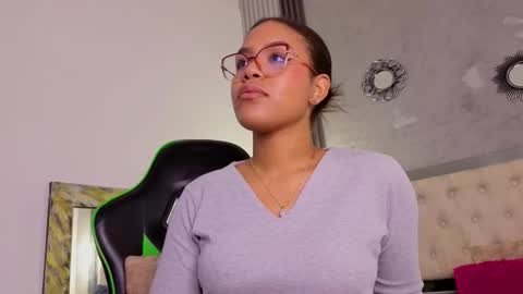 alexa andherson online show from September 17, 7:48 pm