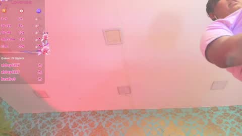 Snapshot of alexa_cruz__ chatting on May 16, 1:13 am Alexa online show from May 16, 1:13 am