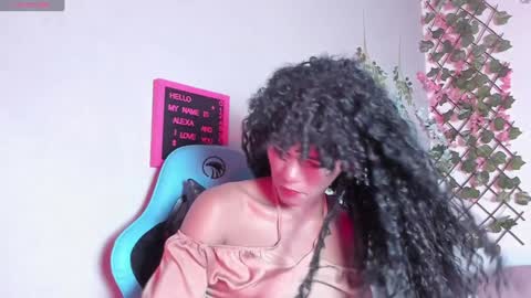 Snapshot of alexa_cutee chatting on January 10, 2:46 am Dani online show from January 10, 2:46 am