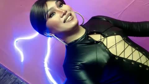 Snapshot of alexa_hansung chatting on November 17, 2:23 pm alexa_hansung online show from November 17, 2:23 pm