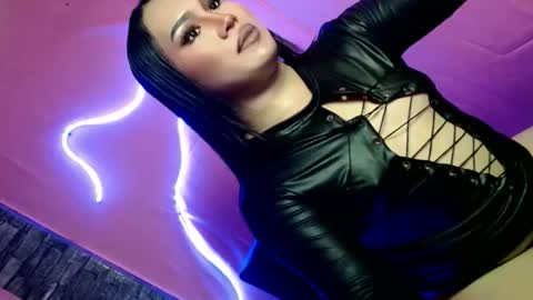 Snapshot of alexa_hansung chatting on November 27, 11:23 am alexa_hansung online show from November 27, 11:23 am