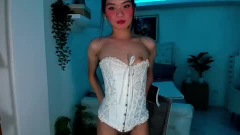 Snapshot of alexa_louise chatting on December 3, 12:38 pm ALEXA - DONT FORGET TO FOLLOW AND RATE ME THUMBS UP online show from December 3, 12:38 pm