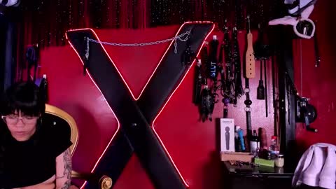 alexa n alex online show from December 15, 8:35 pm