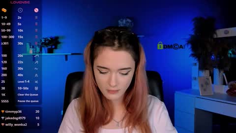 Snapshot of alexa_night_ chatting on October 9, 10:19 pm alexa_night_ online show from October 9, 10:19 pm