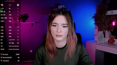 Snapshot of alexa_night_ chatting on October 10, 10:42 pm alexa_night_ online show from October 10, 10:42 pm