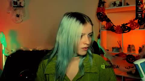 Snapshot of alexa_night_ chatting on October 26, 9:48 am alexa_night_ online show from October 26, 9:48 am