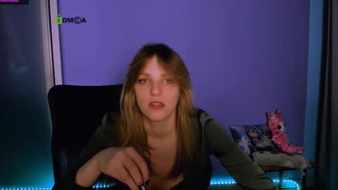 Snapshot of alexa_night_ chatting on November 18, 9:58 am alexa_night_ online show from November 18, 9:58 am