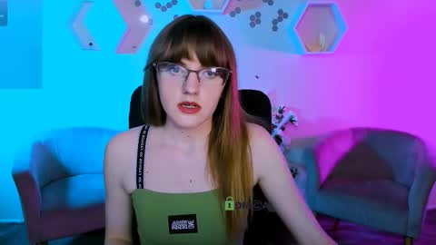 Snapshot of alexa_night_ chatting on November 26, 8:43 pm alexa_night_ online show from November 26, 8:43 pm