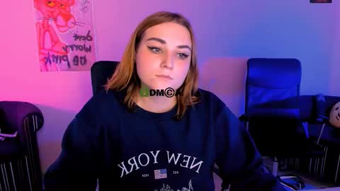 Snapshot of alexa_night_ chatting on December 5, 10:02 am alexa_night_ online show from December 5, 10:02 am