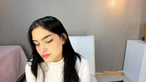 Alexa Thaylor online show from December 12, 2:22 pm
