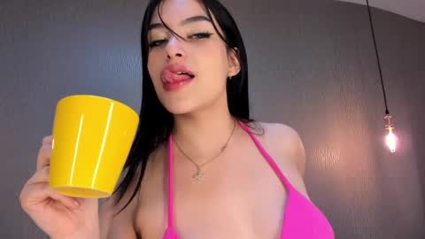 Alexa Thaylor online show from December 17, 2:44 pm
