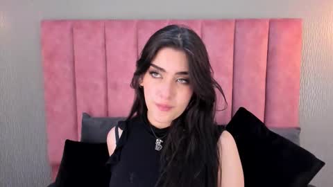 Alexa Thaylor online show from November 17, 5:52 pm