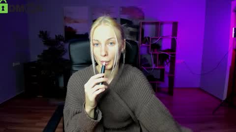 Alexa Woods online show from October 5, 6:17 pm