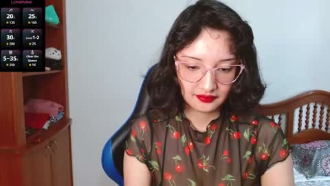 Snapshot of alexaa08 chatting on October 21, 1:56 pm Alexandra 3 online show from October 21, 1:56 pm