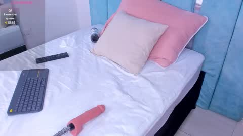 alexaa_small online show from February 12, 11:51 am