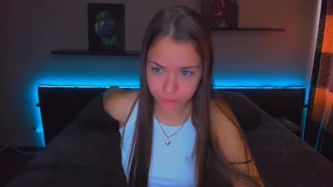 Snapshot of alexabarkley chatting on October 7, 3:36 am angel online show from October 7, 3:36 am