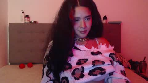 Snapshot of alexablue111 chatting on December 4, 6:00 am Alexa blue online show from December 4, 6:00 am