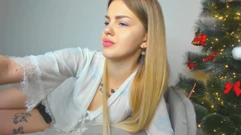 alexafiligrannova online show from December 20, 9:33 pm