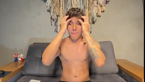 Alex  Dani online show from December 2, 4:20 am