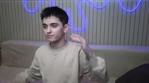 Snapshot of alexander_18_xxl chatting on April 21, 4:56 pm Alexander online show from April 21, 4:56 pm