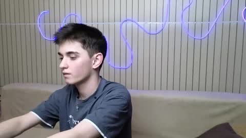 Snapshot of alexander_18_xxl chatting on April 23, 4:42 pm Alexander online show from April 23, 4:42 pm