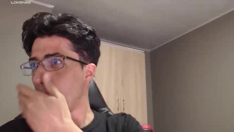 Benji  Alex   online show from November 26, 5:08 am