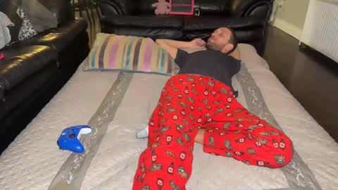 Alex  John online show from January 13, 1:34 am