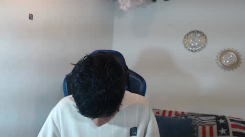 Snapshot of alexandluke1 chatting on October 21, 1:45 pm chicos hot online show from October 21, 1:45 pm