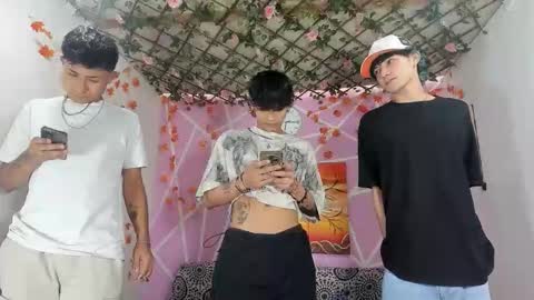 chicos hot online show from December 19, 7:21 pm