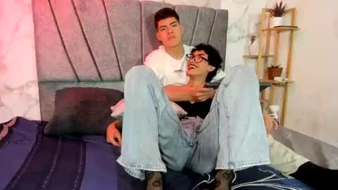 chicos hot online show from July 28, 7:50 pm