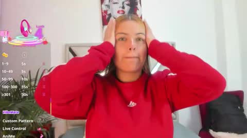 Snapshot of alexandra_torress chatting on January 10, 12:07 pm alexandra online show from January 10, 12:07 pm