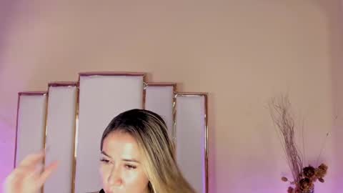 alexandraa_gomez online show from September 16, 8:10 pm