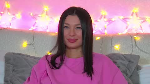 AlexandraBloom online show from December 16, 3:51 am