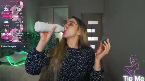 alexandracandy online show from May 12, 1:52 pm