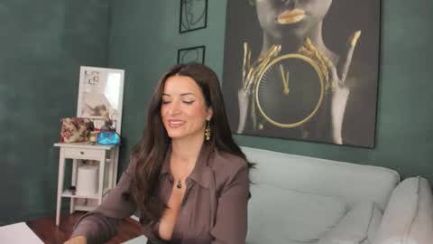 AlexaNikole online show from June 1, 5:53 am