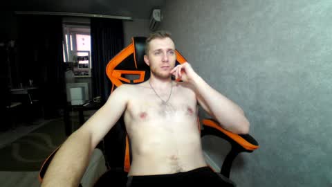 Alex online show from December 25, 1:30 pm