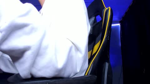 Snapshot of alexgiraldo__ chatting on September 22, 10:50 am alexgiraldo__ online show from September 22, 10:50 am