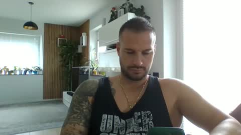 rey ale84 online show from October 27, 12:42 pm