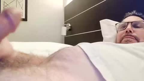 Snapshot of alexhardrock2026 chatting on November 11, 8:47 am alexhardrock2026 online show from November 11, 8:47 am